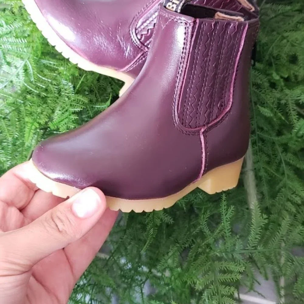 Size 2 boots shoes